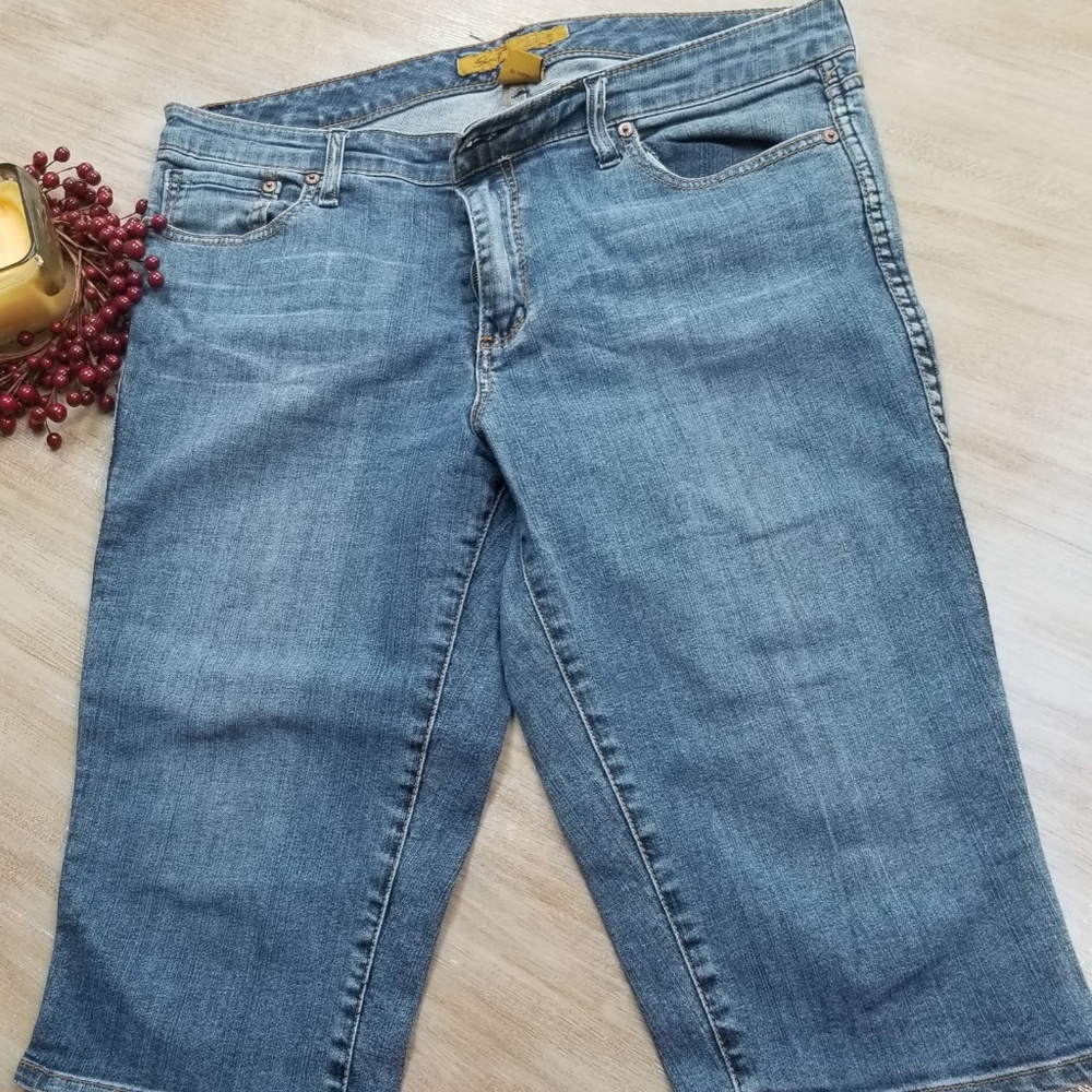 Seven7 Crop Jeans